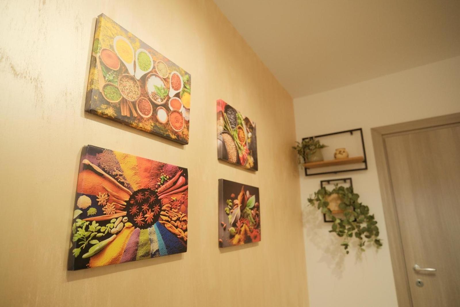 Green Studio Târgu Neamț Esterno foto